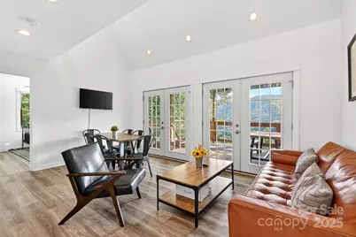 8032 Buck Creek Road, Marion, NC 28752 - Photo 5