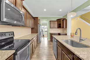 111 Trick Ski Ln, Statesville, NC 28677 - Photo 7