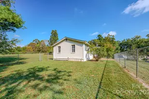 531 Bryson Rd, Candler, NC 28715 - Photo 33