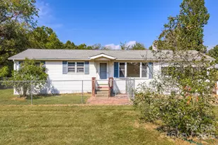 531 Bryson Rd, Candler, NC 28715 - Photo 3