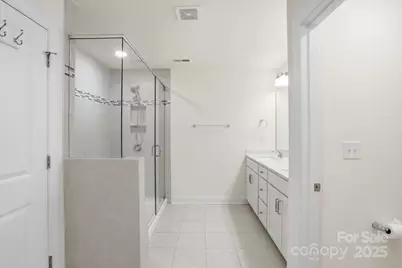 10223 Glenmere Creek Circle, Charlotte, NC 28262 - Photo 17