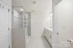 10223 Glenmere Crk Cir, Charlotte, NC 28262 - Photo 17