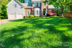 8711 Piccone Brook Ln, Charlotte, NC 28216 - Photo 1