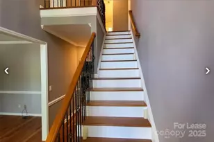 8711 Piccone Brook Ln, Charlotte, NC 28216 - Photo 7