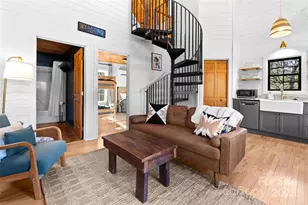 68 Bear Den Mountain View Dr, Spruce Pine, NC 28777 - Photo 5