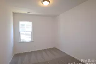 12101 Avienmore Dr, Charlotte, NC 28278 - Photo 9