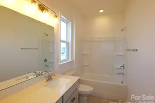 12121 Avienmore Dr, Charlotte, NC 28278 - Photo 5