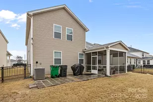 3252 Cheyney Park Dr, Charlotte, NC 28269 - Photo 11