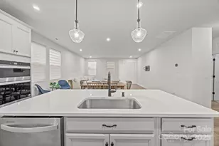 3252 Cheyney Park Dr, Charlotte, NC 28269 - Photo 29