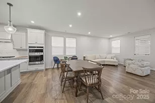 3252 Cheyney Park Dr, Charlotte, NC 28269 - Photo 31