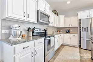 374 Moses Rhyne Dr, Mount Holly, NC 28120 - Photo 3