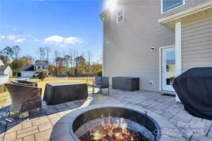 374 Moses Rhyne Dr, Mount Holly, NC 28120 - Photo 21