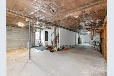 21 W Chapel Road, Asheville, NC 28803 - Photo 17