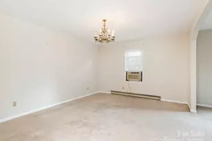 21 W Chapel Rd, Asheville, NC 28803 - Photo 5