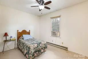 21 W Chapel Rd, Asheville, NC 28803 - Photo 11