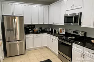 9033 Rosalyn Glen Rd, Cornelius, NC 28031 - Photo 7