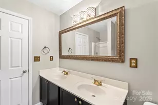 5450 Franklin Springs Cir, Charlotte, NC 28217 - Photo 29