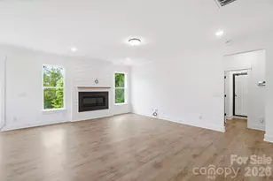 1367 Knob Crk Dr, Gastonia, NC 28054 - Photo 7