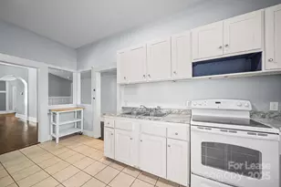 813 E 35th St, Charlotte, NC 28205 - Photo 15