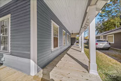 813 E 35th Street, Charlotte, NC 28205 - Photo 5