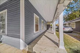 813 E 35th St, Charlotte, NC 28205 - Photo 5