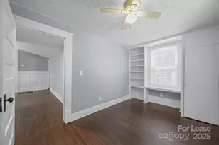 813 E 35th St, Charlotte, NC 28205 - Photo 17