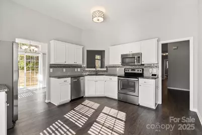 2203 Oakhurst Court, Kannapolis, NC 28081 - Photo 11