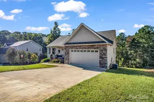 261 Glendower Ln, Chesnee, SC 29323 - Photo 3