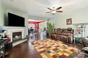 8128 Nikki Cole Dr, Charlotte, NC 28215 - Photo 5