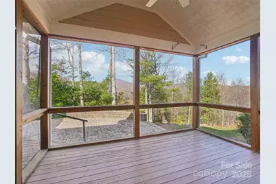 959 Silverglen Way, Hendersonville, NC 28792 - Photo 9