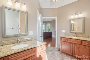 959 Silverglen Wy, Hendersonville, NC 28792 - Photo 23