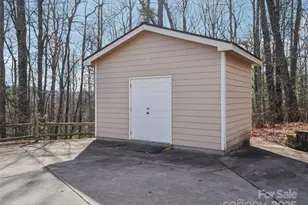 959 Silverglen Wy, Hendersonville, NC 28792 - Photo 41