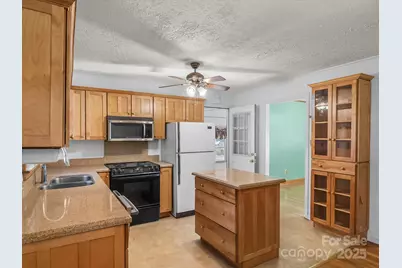 930 W Old Hwy 70 Highway, Old Fort, NC 28762 - Photo 11