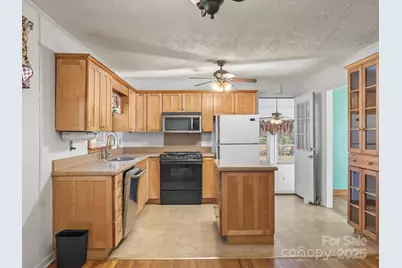 930 W Old Hwy 70 Highway, Old Fort, NC 28762 - Photo 9