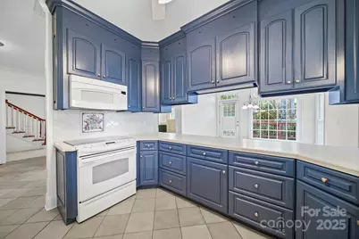 3015 Hamptonbrook Drive, Gastonia, NC 28056 - Photo 11