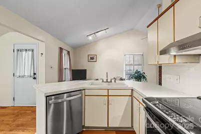 7022 Plott Road, Charlotte, NC 28215 - Photo 11