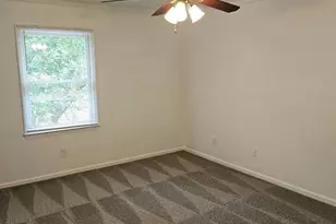 2819 Royal Ridge Ln, Charlotte, NC 28212 - Photo 9