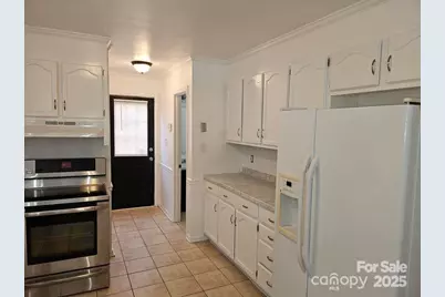 2819 Royal Ridge Lane, Charlotte, NC 28212 - Photo 5