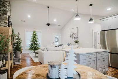 140 Gosling Drive, Hendersonville, NC 28792 - Photo 17