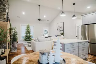 140 Gosling Dr, Hendersonville, NC 28792 - Photo 17