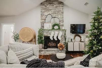 140 Gosling Drive, Hendersonville, NC 28792 - Photo 9