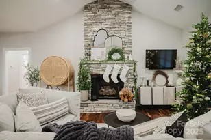 140 Gosling Dr, Hendersonville, NC 28792 - Photo 9