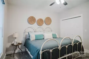 140 Gosling Dr, Hendersonville, NC 28792 - Photo 21