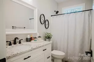 140 Gosling Dr, Hendersonville, NC 28792 - Photo 23