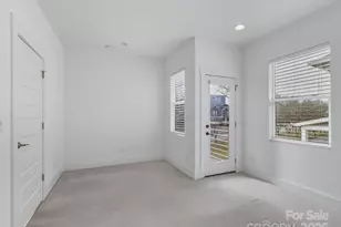 2009 Hamorton Pl, Charlotte, NC 28205 - Photo 17