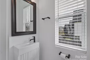 2009 Hamorton Pl, Charlotte, NC 28205 - Photo 15