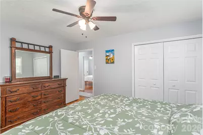 65 Lakeview Street, Clyde, NC 28721 - Photo 11