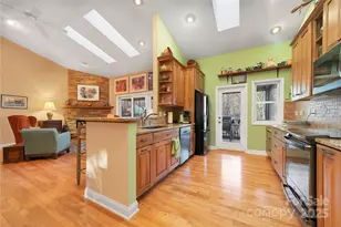 301 Qualla Cir, Brevard, NC 28712 - Photo 17