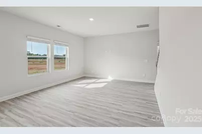 1321 30th Street Lane NE, Conover, NC 28613 - Photo 5