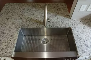 12702 Landing Green Dr, Charlotte, NC 28277 - Photo 9